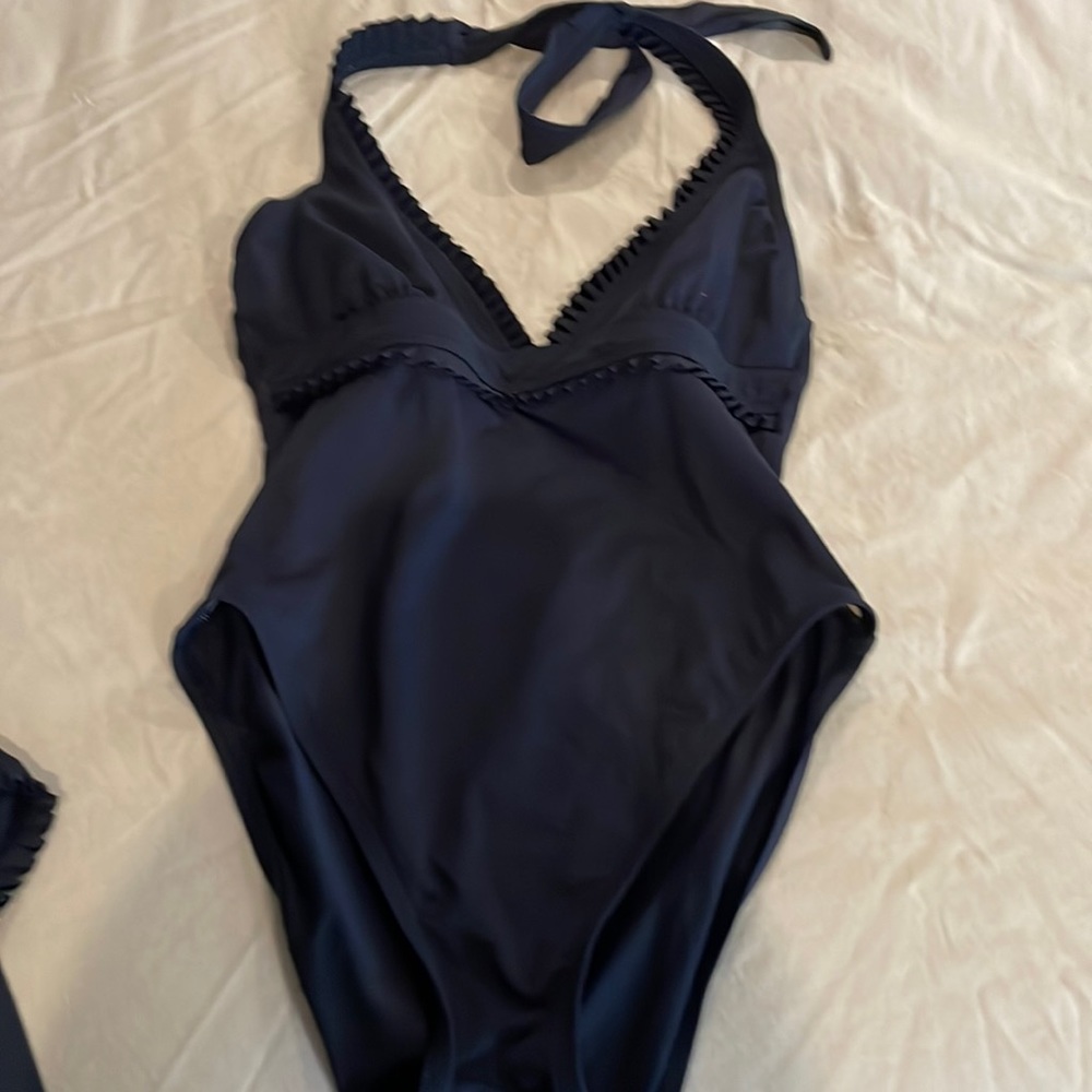 Anne Cole one piece with matching sarong. Size 8
